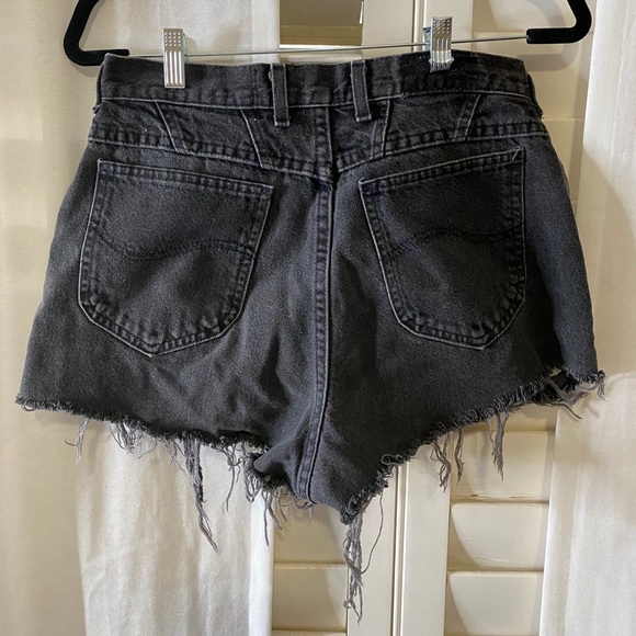 First Of A Kind / Lee Distressed Denim Shorts - Picture 2 of 6